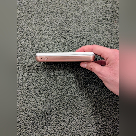 Rose Gold Canon Ivy Bluetooth Mini Photo Printer AND Photo Papers - Picture 2 of 4